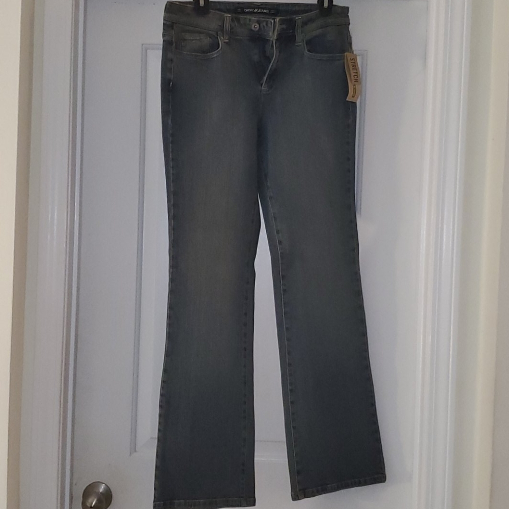 Jeans - Picture 2 of 3